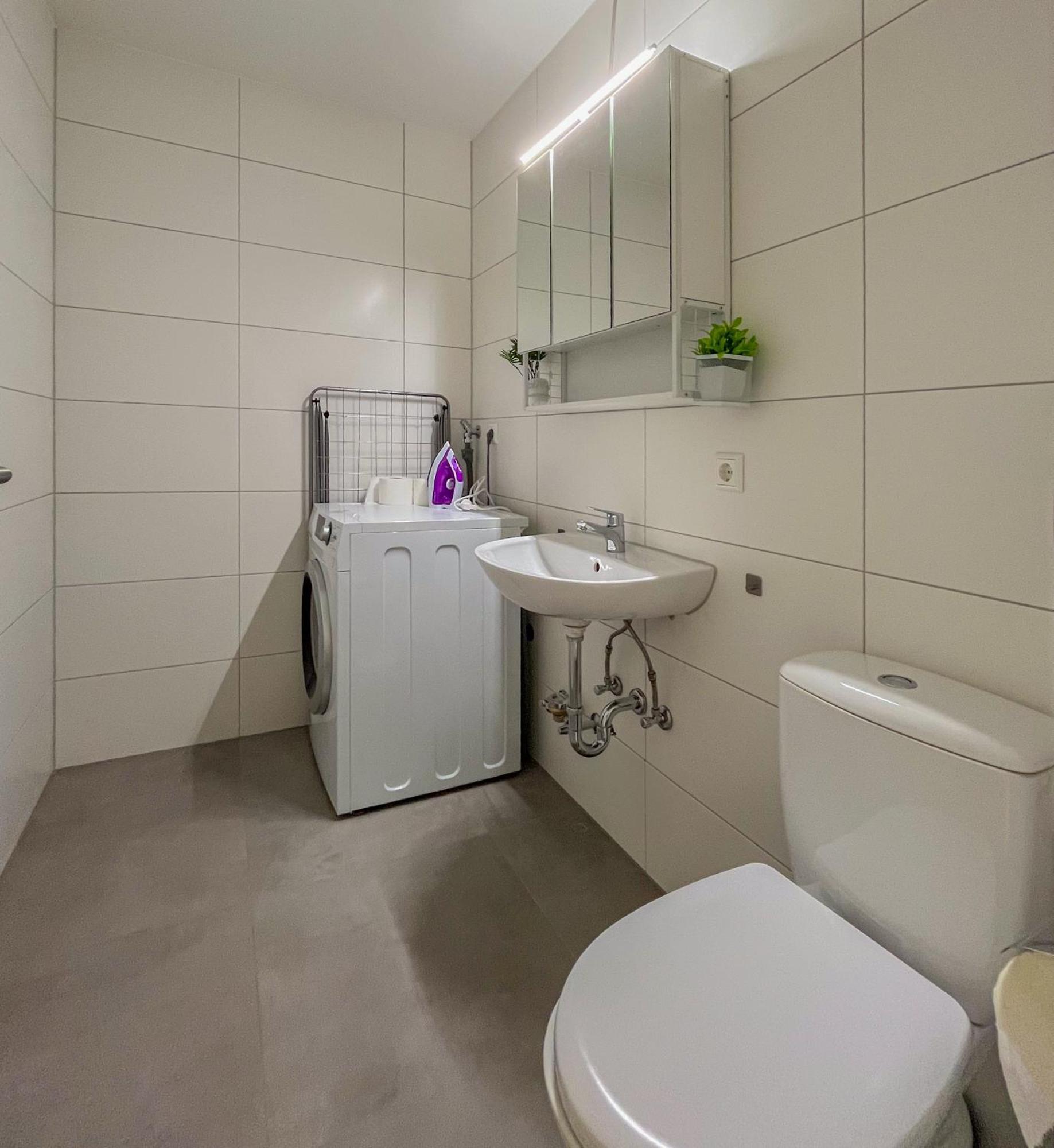 Rosenberg-Suites - Zentral, Stellplatz, Grosse Terasse, Business & Privat Heilbronn Esterno foto